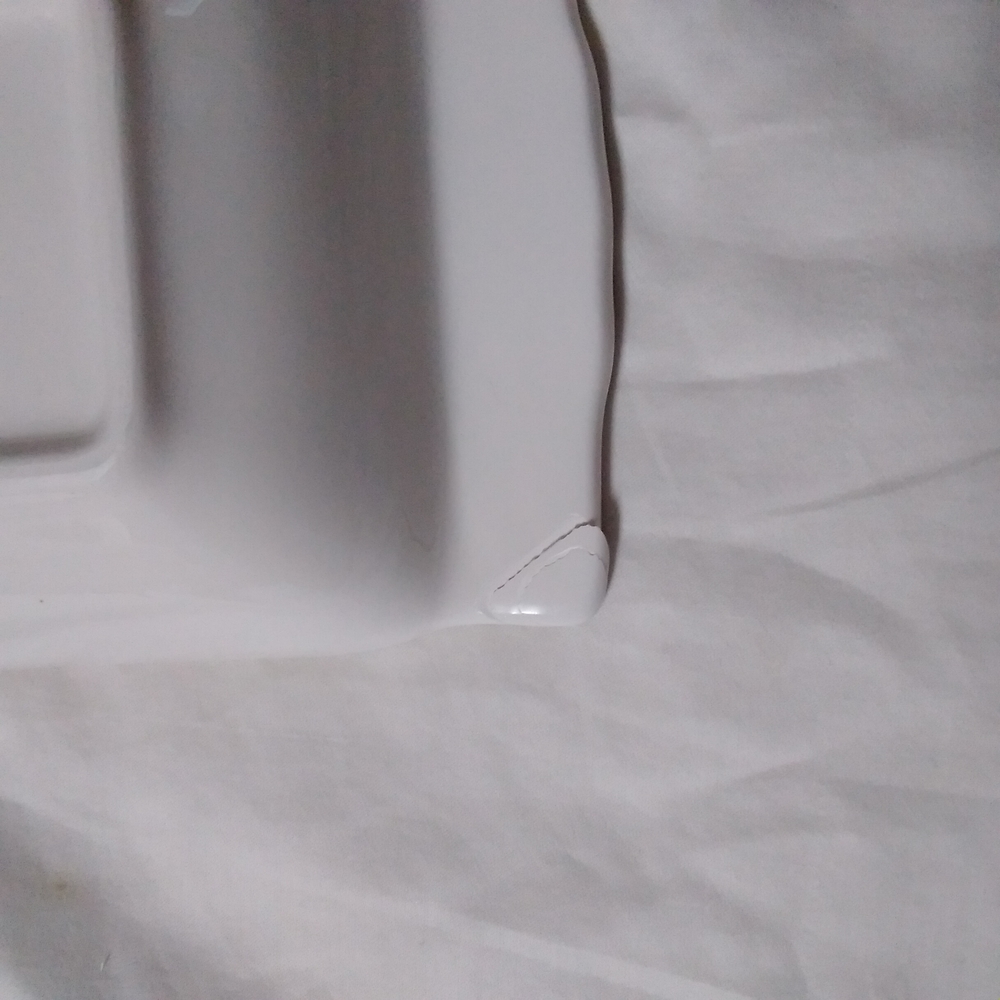 Green and Cream Pesto Sauce Dish - Picture 4 of 11